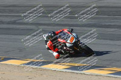 media/Mar-21-2025-CVMA Friday Practice (Fri) [[30cd4fe323]]/2-Racer 1/Session 2 (Bowl)/
